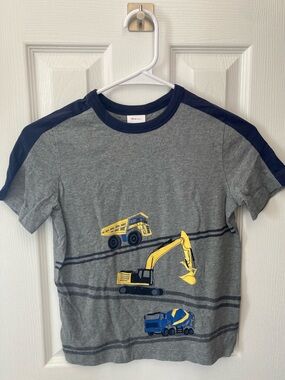HANNA ANDERSSON - Short Sleeve Cotton T-Shirt with Construction Trucks - 6-7T